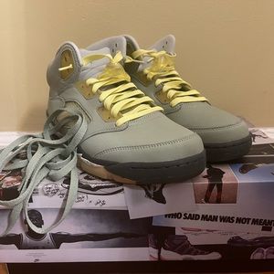 Size 8.5 - Nike Air Jordan 5 JADE HORIZON/DESERT SAND 2022